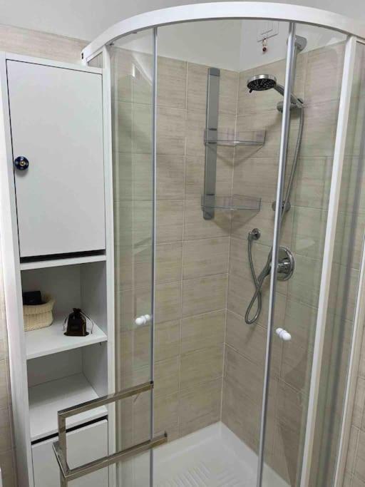 Petit Bijou - Corbet - Monolocale Con Divano Letto In Soggiorno - Massimo 3 Persone Champoluc Luaran gambar